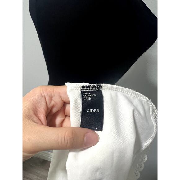 Cider Lace Princess Sleeve Top - Picture 6 of 6